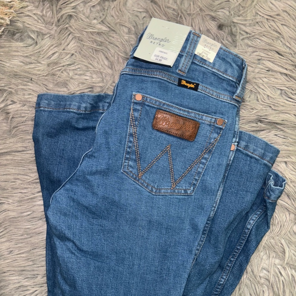 NWT WRANGLER jeans high rise trumpet flare